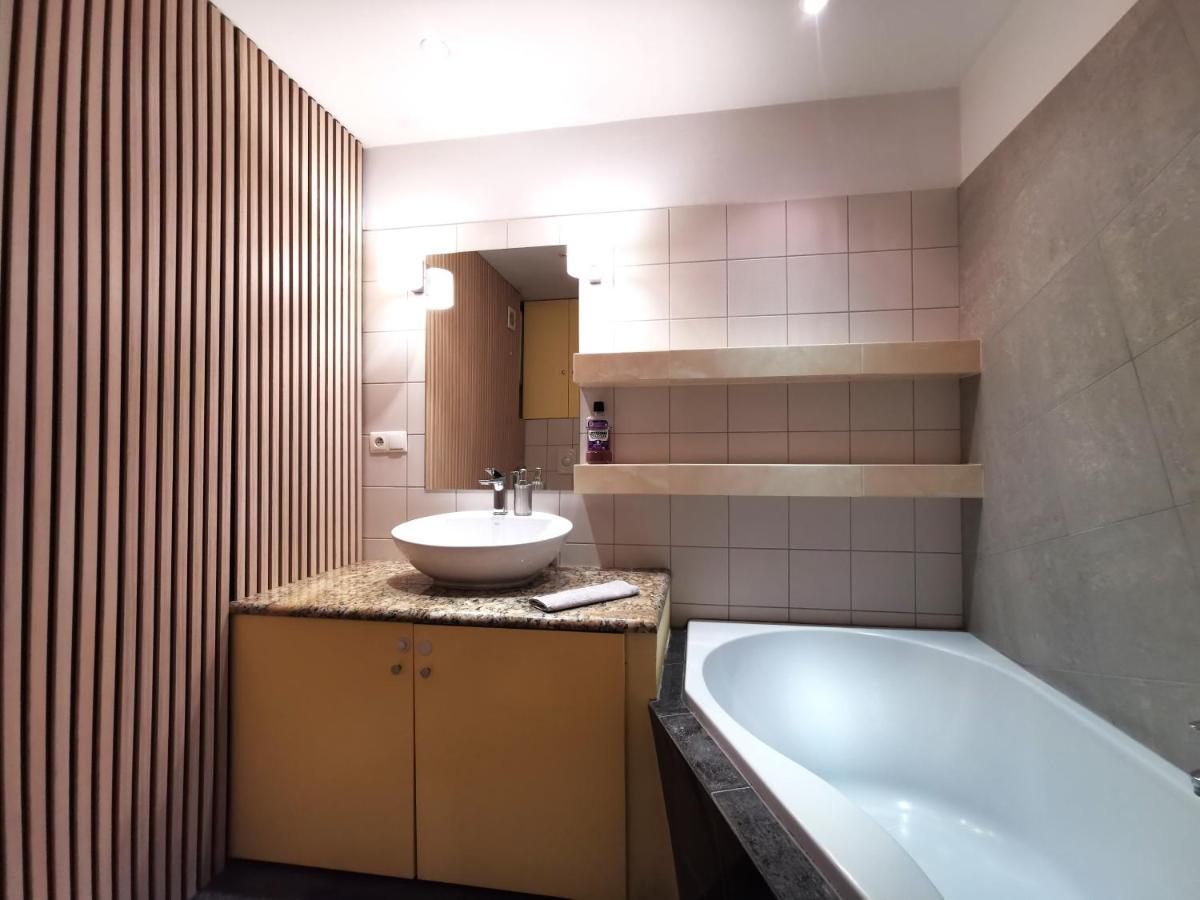 Nozownicza Apartment ~ Self Check-In 24H ~ Lift Вроцлав Екстер'єр фото